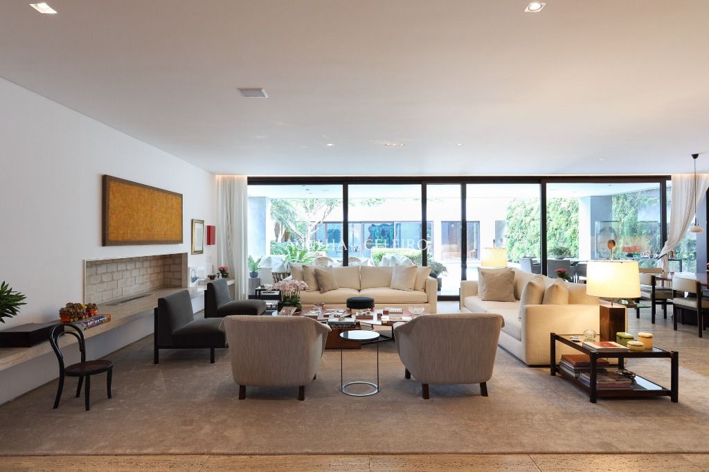 Casac contemporânea e impactante para venda no Jardim Paulistano. – CA1265