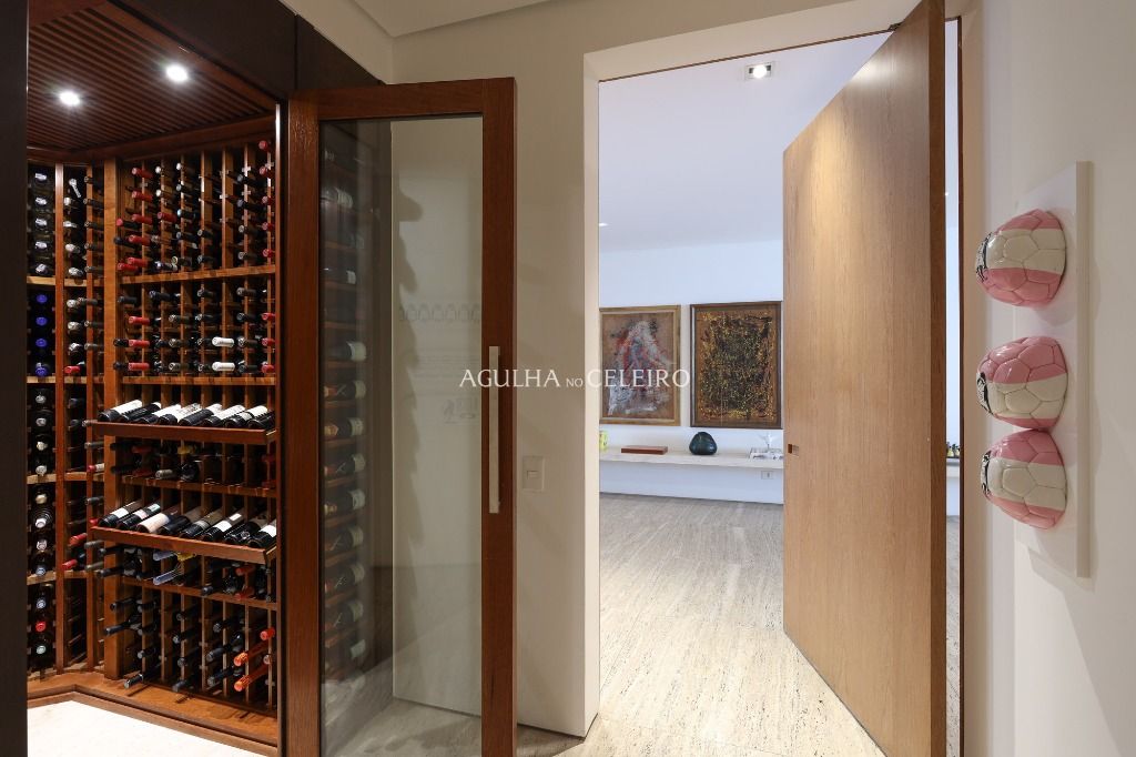 Casac contemporânea e impactante para venda no Jardim Paulistano. – CA1265