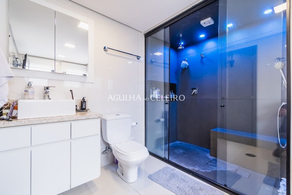 Cobertura charmosa no miolo do Itaim para venda. – CO0852