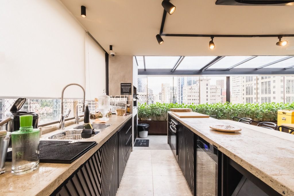 Cobertura charmosa no miolo do Itaim para venda. – CO0852