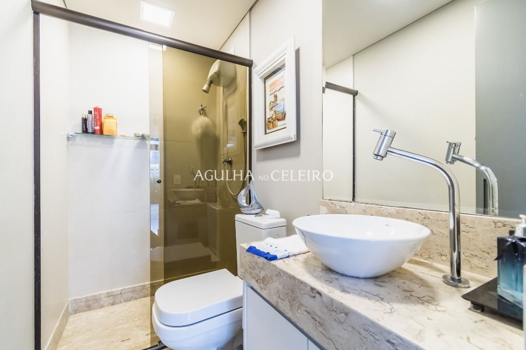 Cobertura charmosa no miolo do Itaim para venda. – CO0852