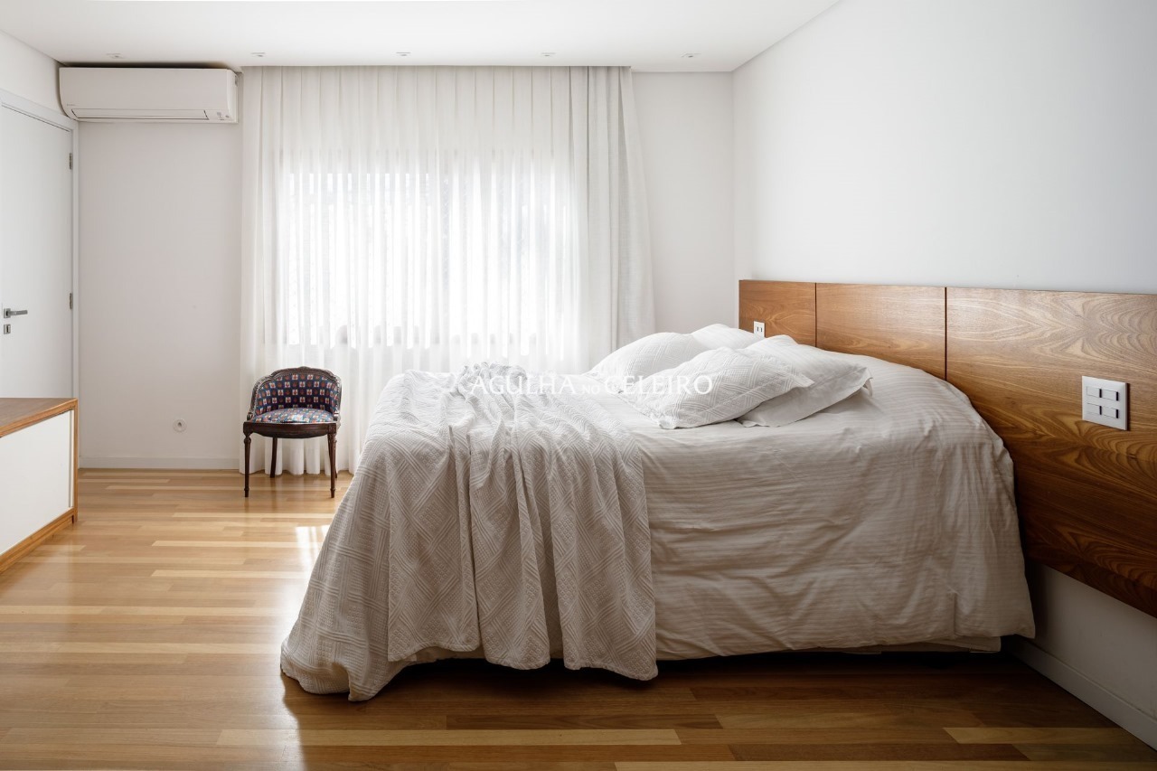 Casa reformada à venda em Moema – 16647