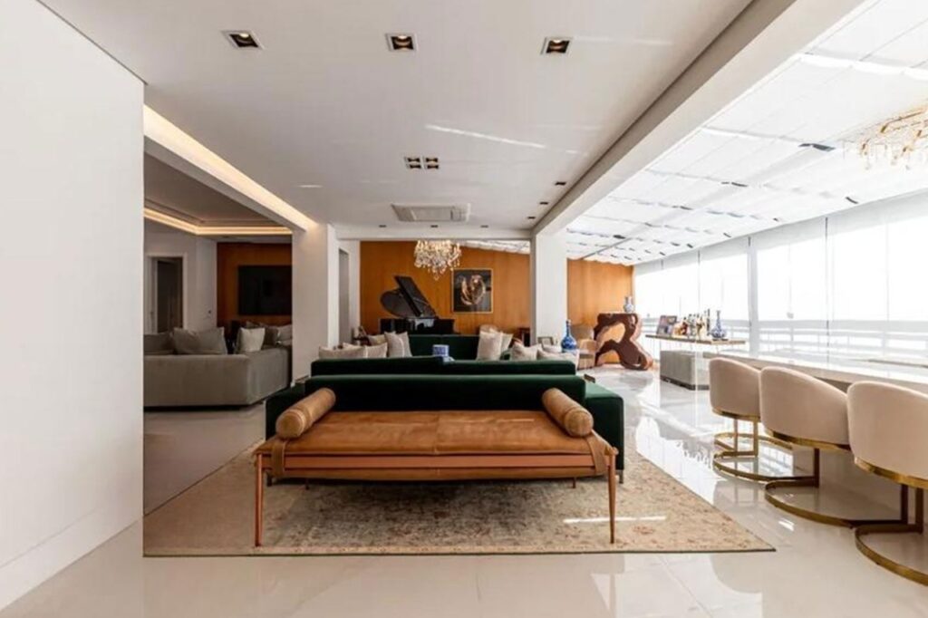 Apartamento lindo, reformado à venda em Moema – 15937