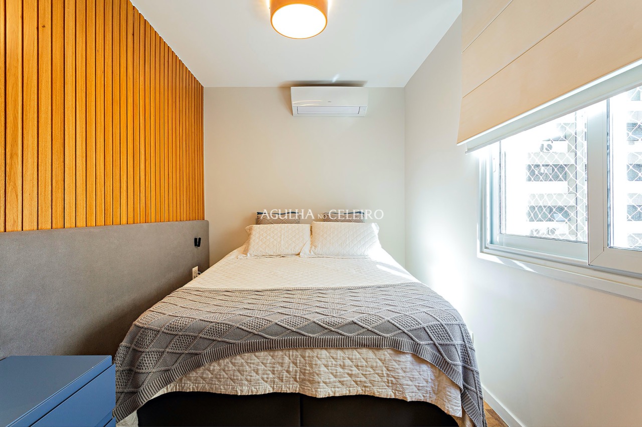 Apartamento reformado à venda no miolo do Itaim. – AP5737