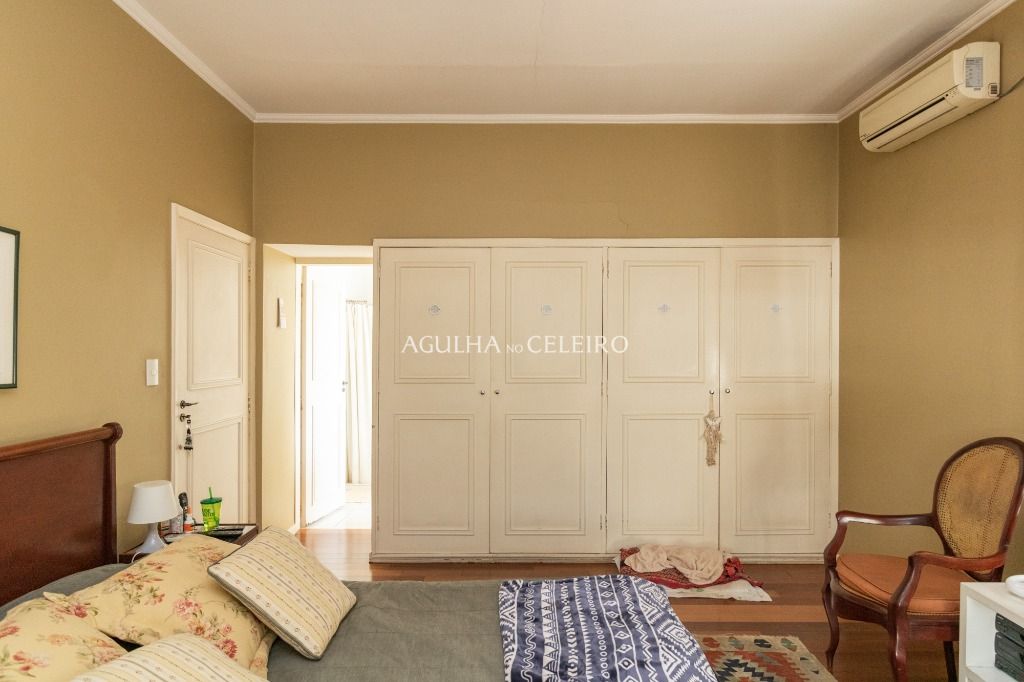 Casa espaçosa à venda na Vila Olímpia – CA1092