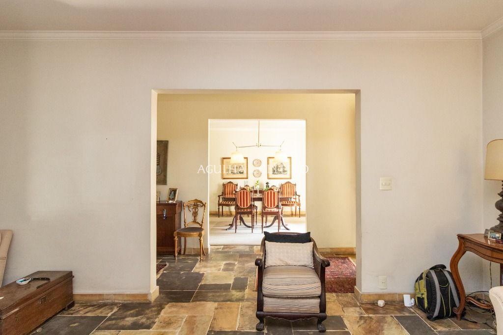 Casa espaçosa à venda na Vila Olímpia – CA1092