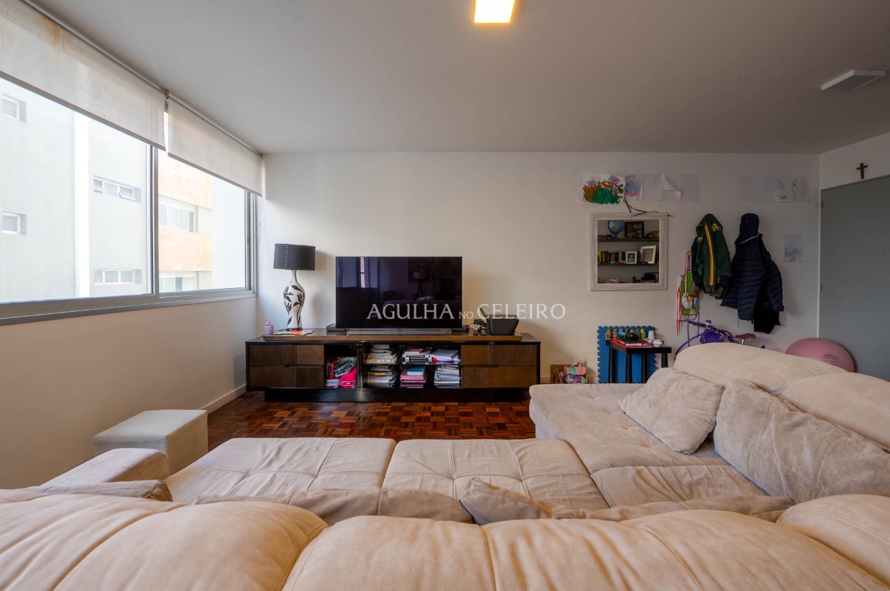 Apartamento com planta excelente no Itaim. – 16766