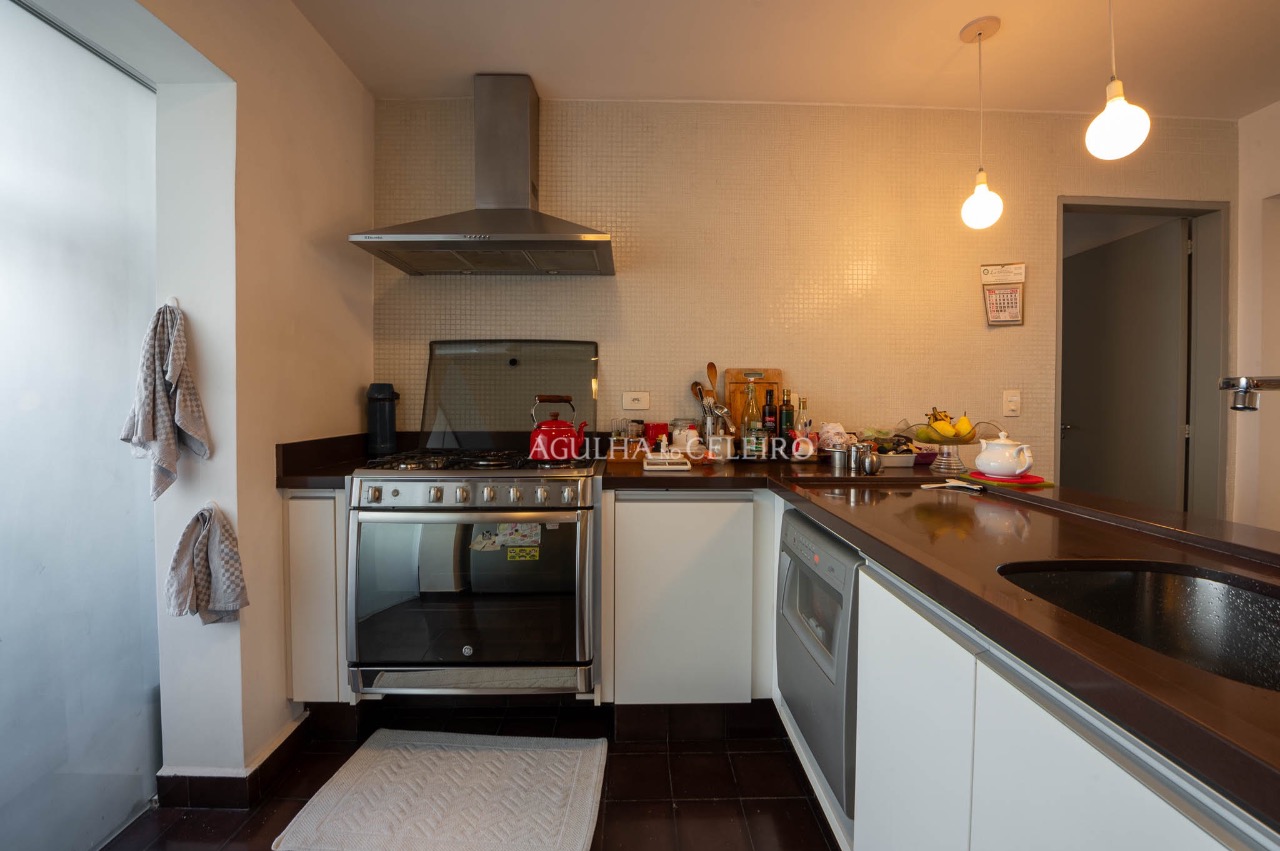 Apartamento com planta excelente no Itaim. – 16766