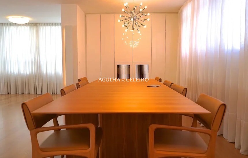 Apartamento reformado em localização bárbara no Jardim America. – AP0479