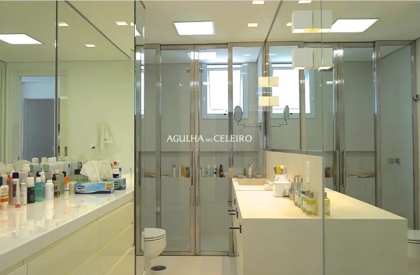 Apartamento reformado em localização bárbara no Jardim America. – AP0479