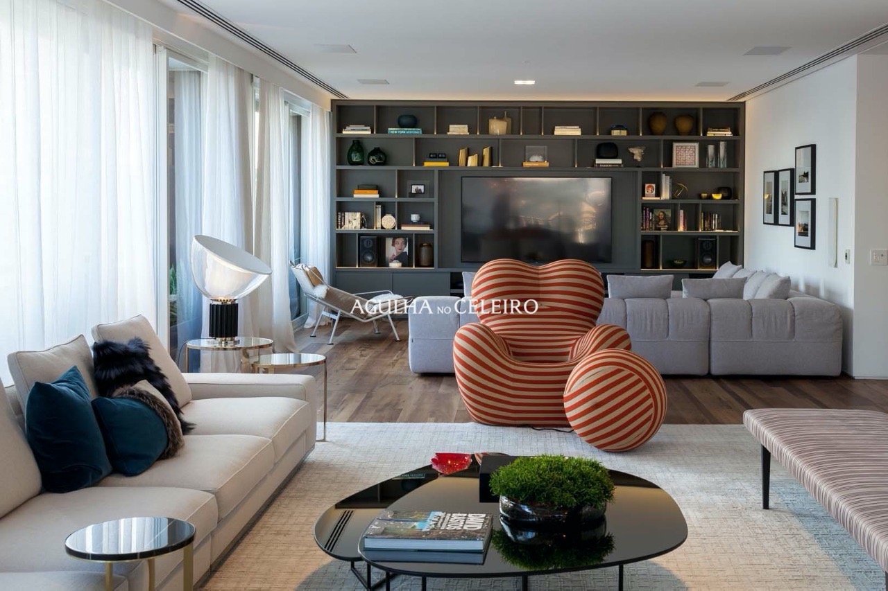 Cobertura triplex espetacular na melhor localização do bairro. – CO0074