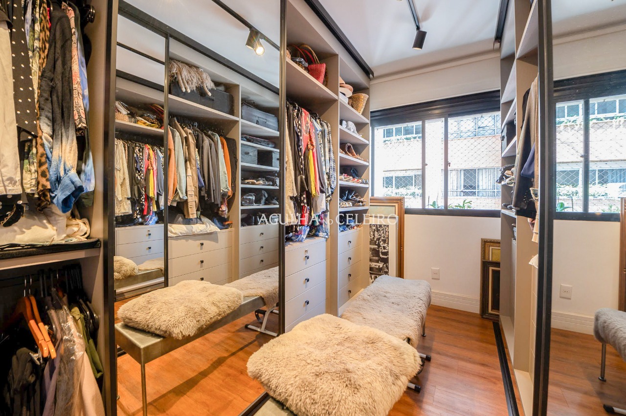 Apartamento à venda em Moema Pássaros – 17378