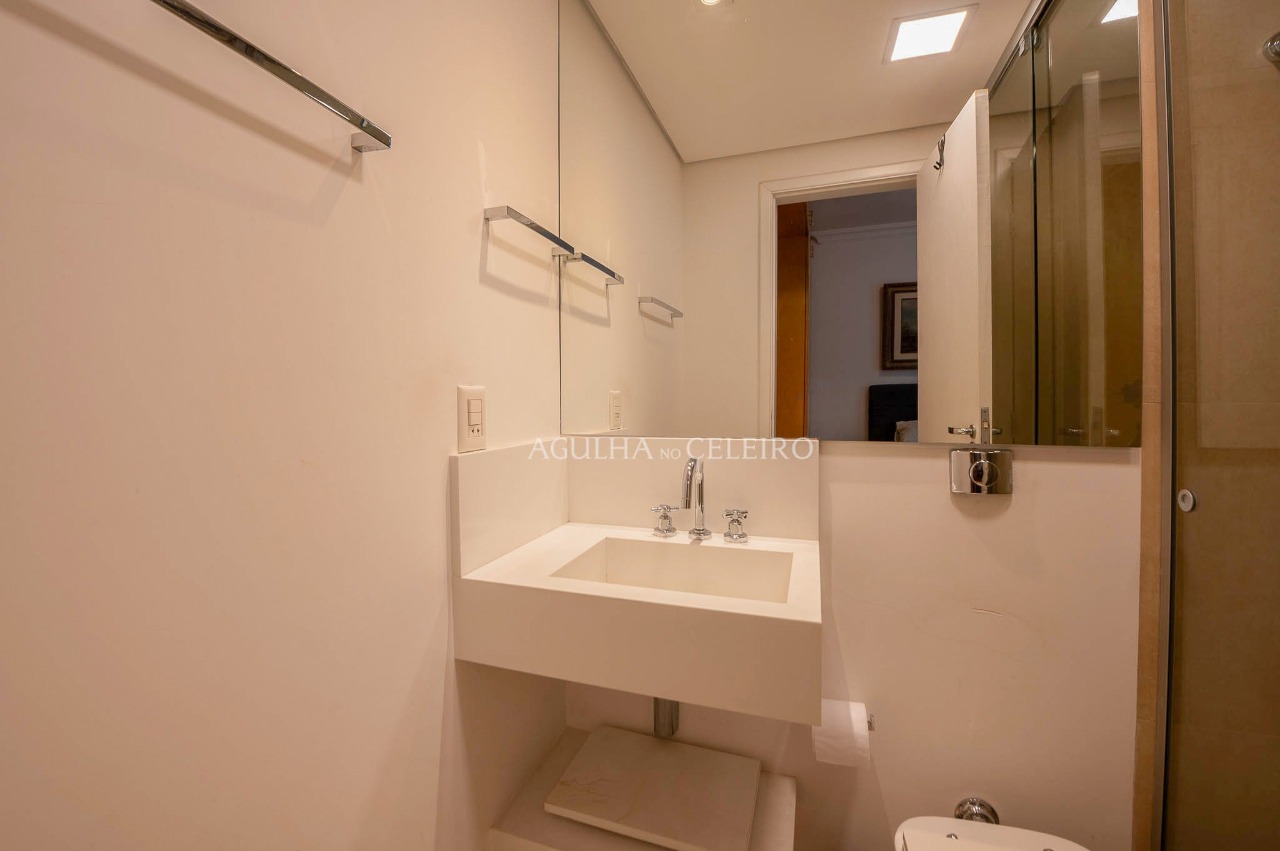 Apartamento à venda em Moema Pássaros – 17378