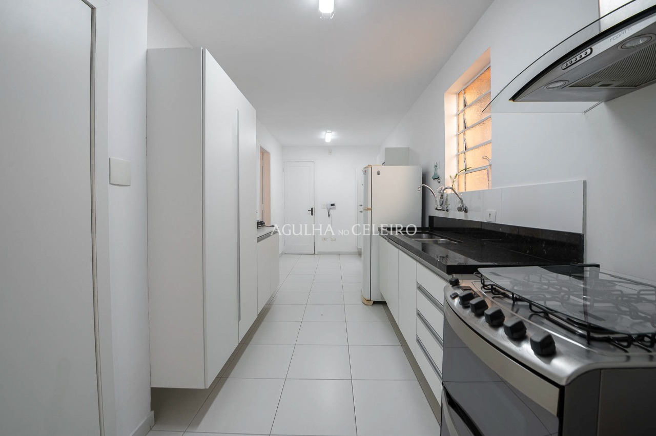 Casa clássica para venda no Jardim Europa. – CA0062