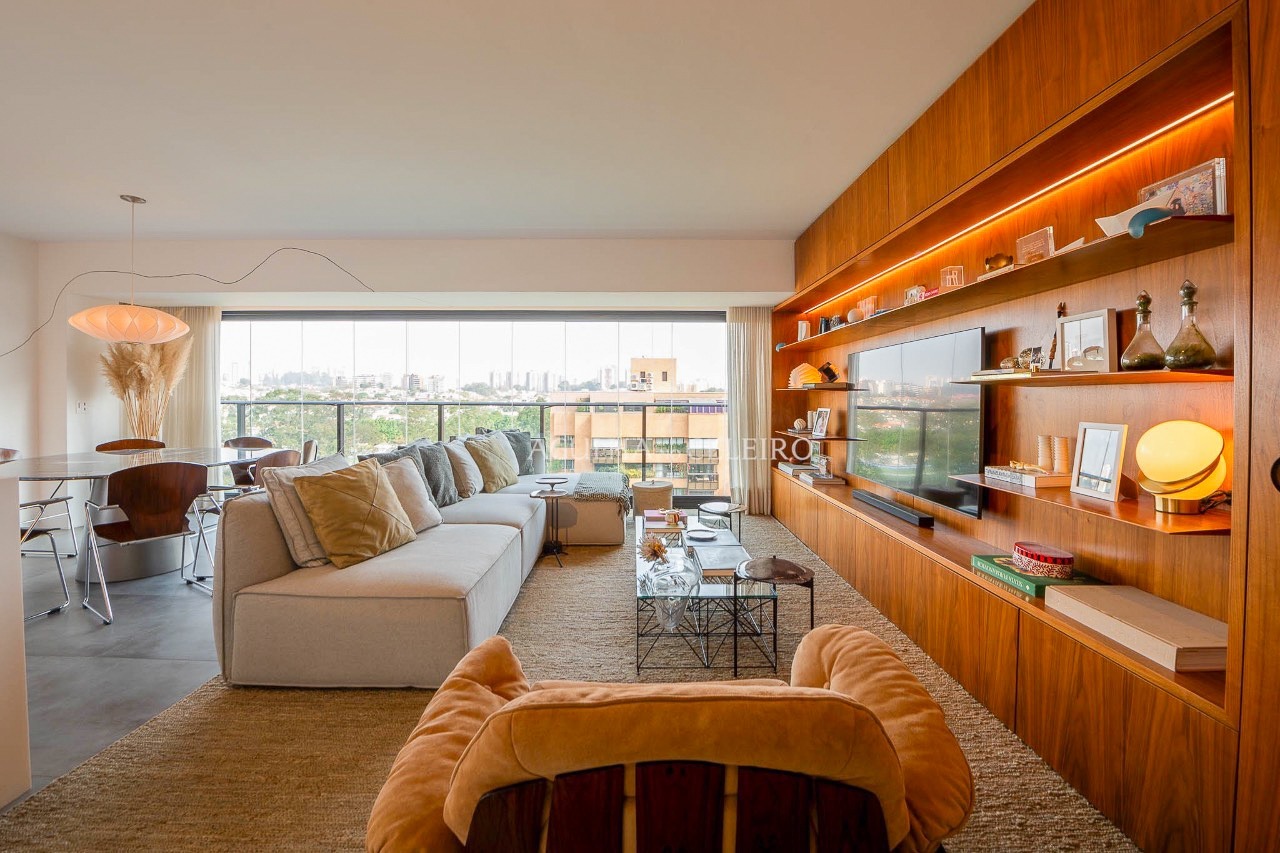 COBERTURA SUPER REFORMADA PRONTA PARA MORAR / Projeto de Predio assinado por Joao Armentan – 17078