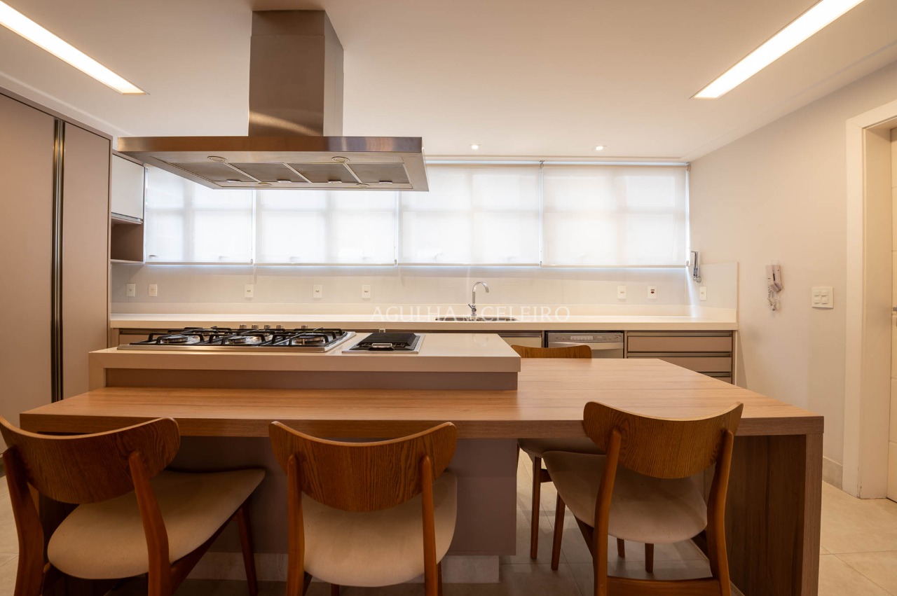 Apartamento mobiliado com localização excelente para locação no Itaim Bibi. – 17391