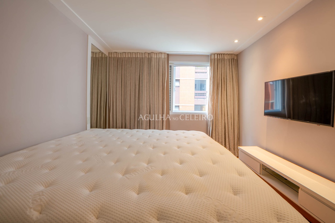 Apartamento mobiliado com localização excelente para locação no Itaim Bibi. – 17391