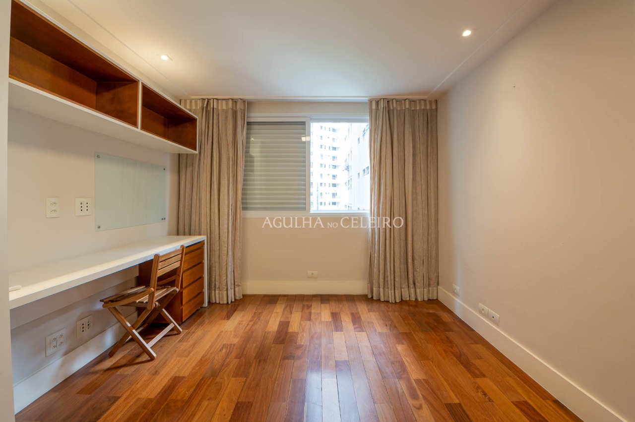 Apartamento mobiliado com localização excelente para locação no Itaim Bibi. – 17391