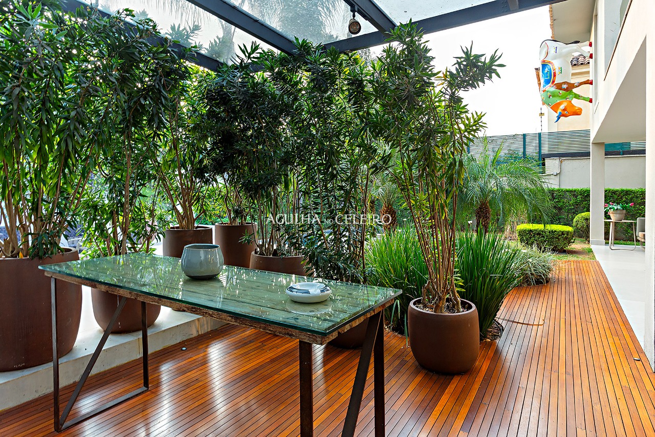 Linda casa em excelente localização no Jardim Guedala – 17408