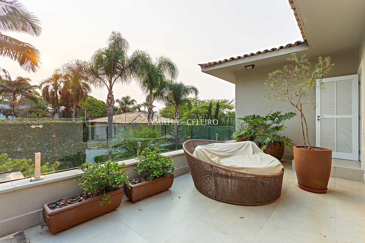 Linda casa em excelente localização no Jardim Guedala – 17408