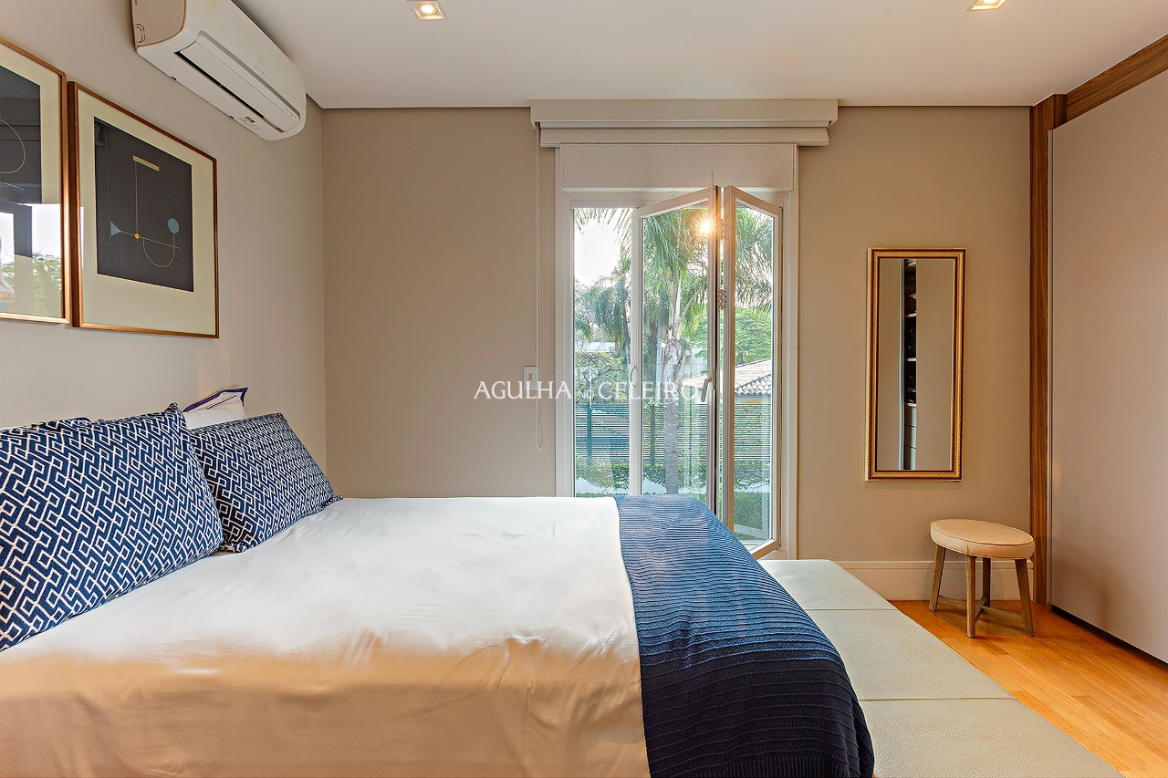 Linda casa em excelente localização no Jardim Guedala – 17408