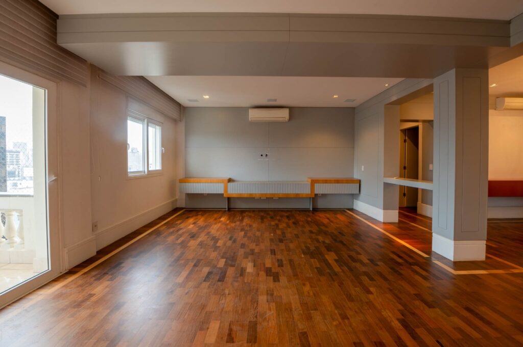 Apartamento reformado à venda no Itaim Bibi. – 17454