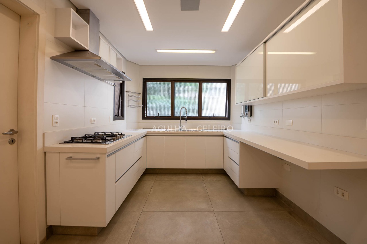 Apartamento reformado à venda em Moema – AP4235