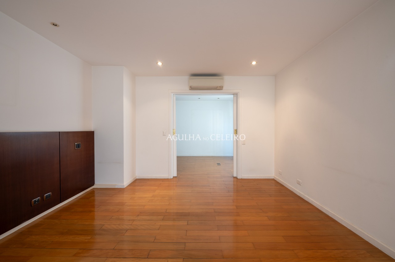 Cobertura Triplex para venda no Itaim. – 16668