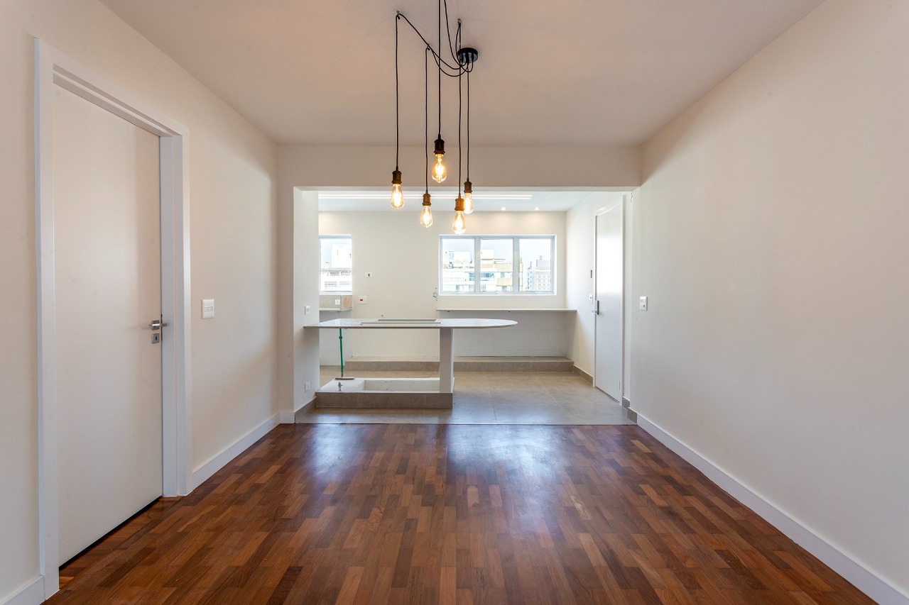 Apartamento amplo recém reformado com boa iluminação natural no Itaim. – AP1436 - IMG_0020