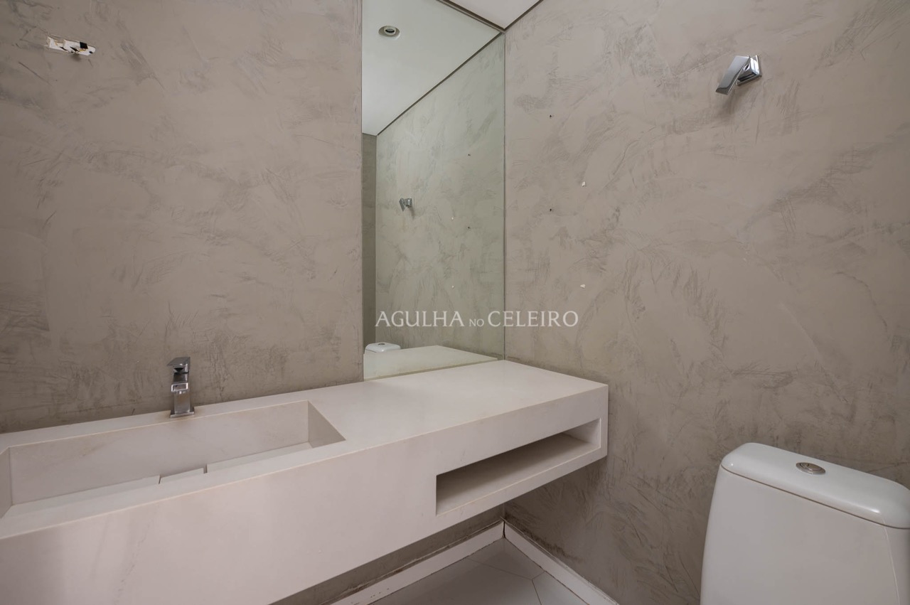 Apartamento com 4 suítes a 600 metros do Parque Ibirapuera à venda em Moema Pássaros. – 13881