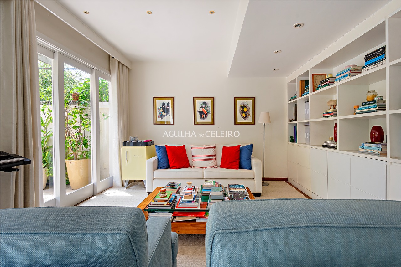 Casa em condomínio à venda no Jardim Guedala – 17432