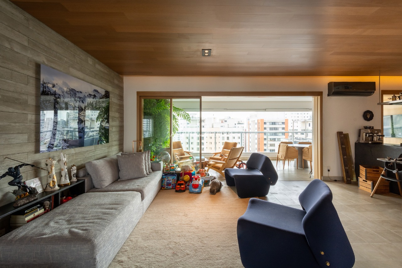 Apartamento assinado por Nildo José em ótima localização em Moema. – 13980 - DSC_9754-HDR