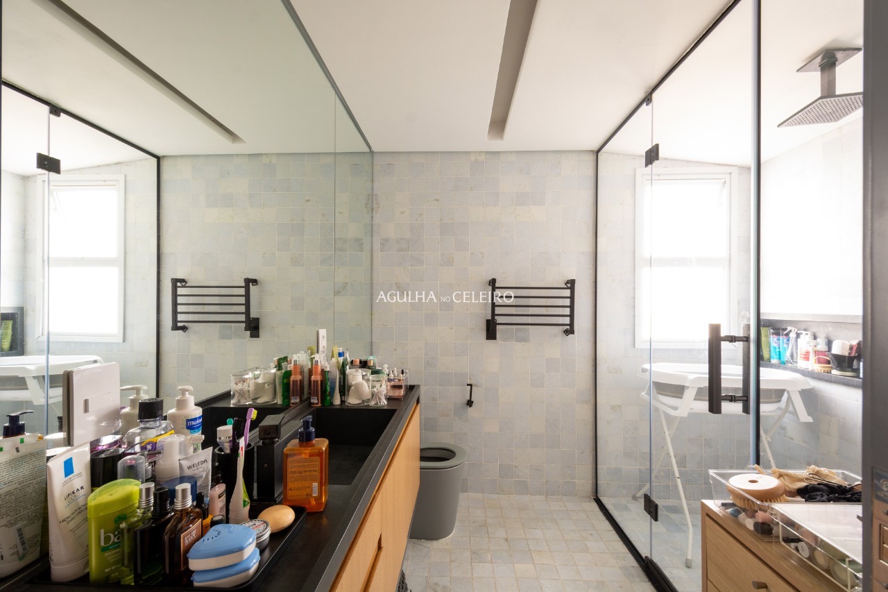 Apartamento assinado por Nildo José em ótima localização em Moema. – 13980 - DSC_9710