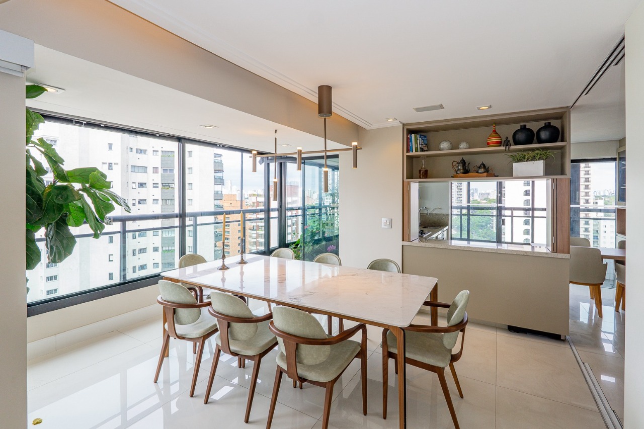 Cobertura linda para venda em Moema. – 18152
