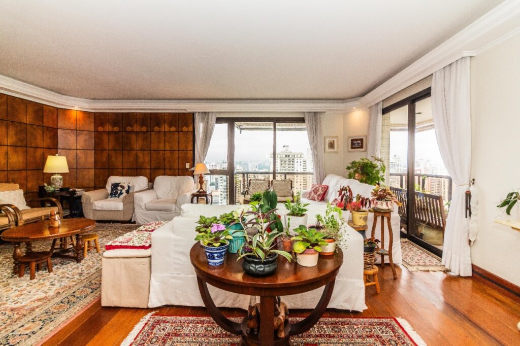 Apartamento com 4 dormitórios à venda em Perdizes. – 18234