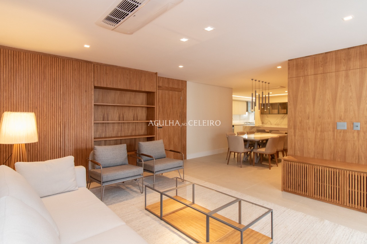 Apartamento à venda em Moema. – 8792