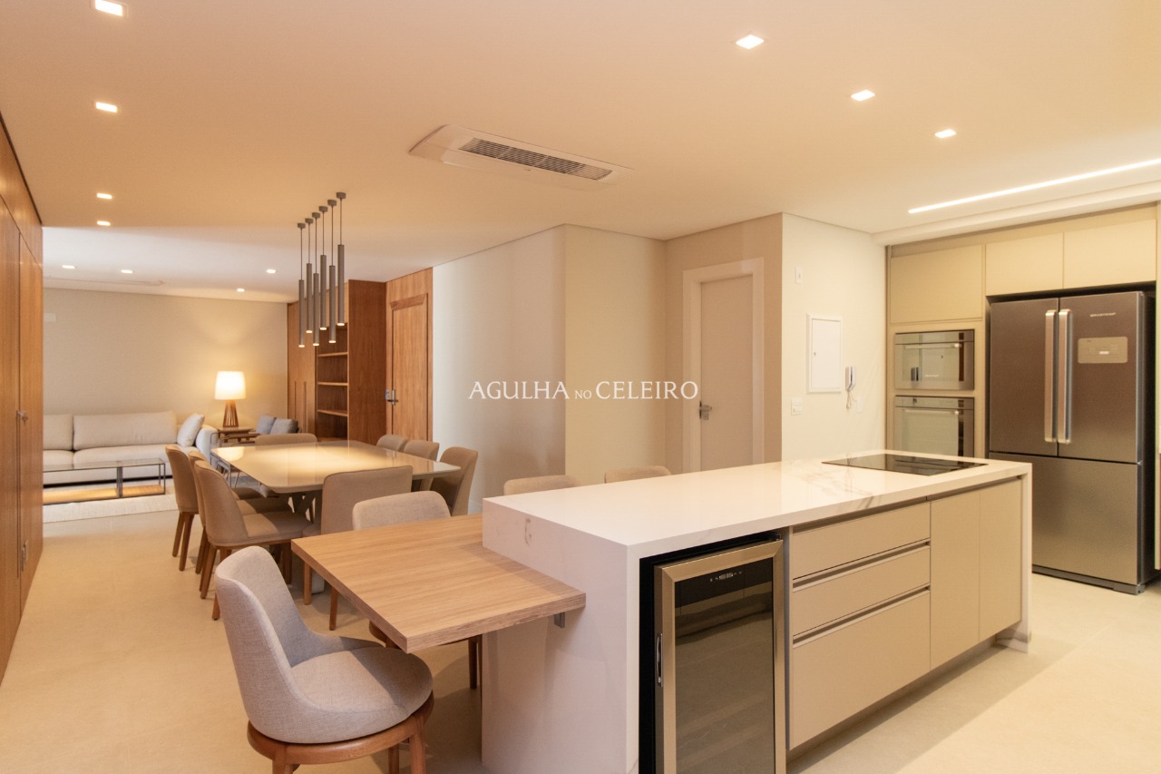 Apartamento à venda em Moema. – 8792