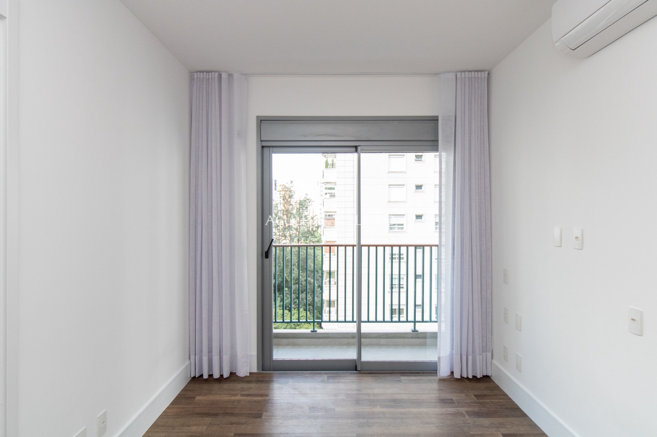 Apartamento à venda em Moema. – 8792