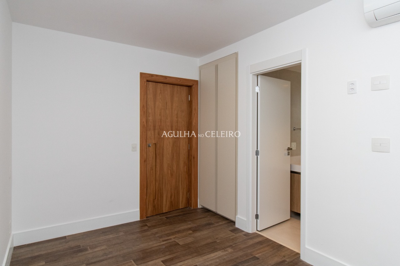 Apartamento à venda em Moema. – 8792