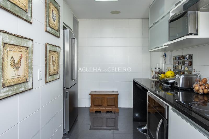 Venda/Campo Belo: colírio do bairro com vista eterna! – AP6236