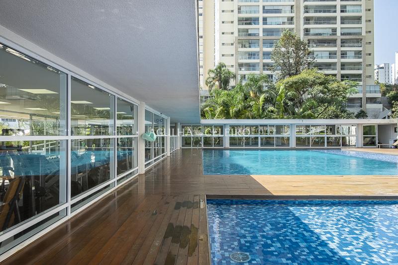 Venda/Campo Belo: colírio do bairro com vista eterna! – AP6236