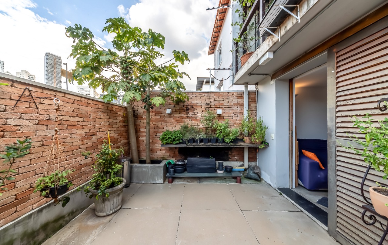 casa-com-ambientes-modernos-e-uma-vista-de-se-apaixonar-em-excelente-localizacao-da-vila-madalena-18416-12