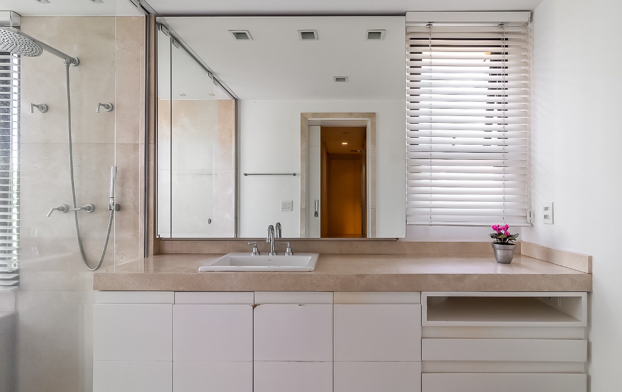 Apartamento com excelentes acabamentos e uma janela com uma vista maravilhosa, em Alto de Pinheiros. – 18518 - IMG_7095-HDR