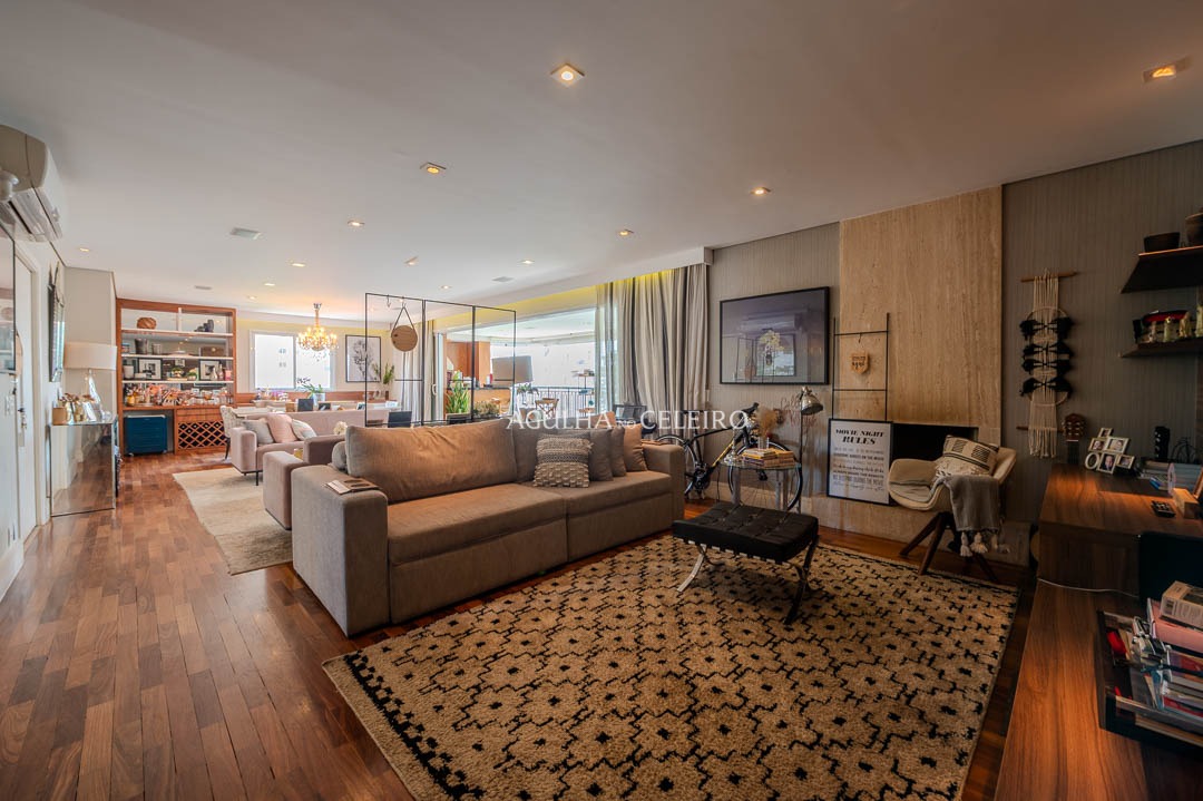 Apartamento super claro e arejado na melhor localização do bairro. – AP5792