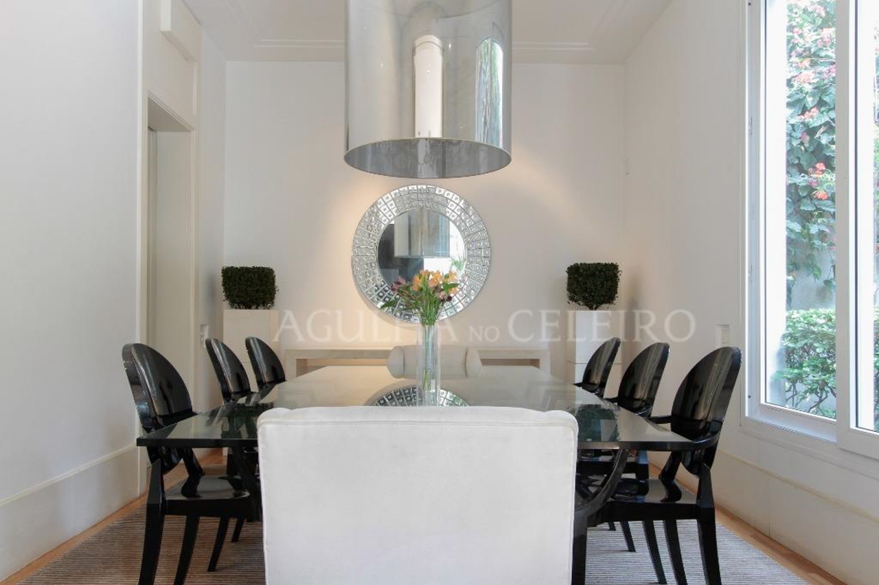 Casa familiar em localização privilegiada à venda no Jardim Paulistano. – CA0366