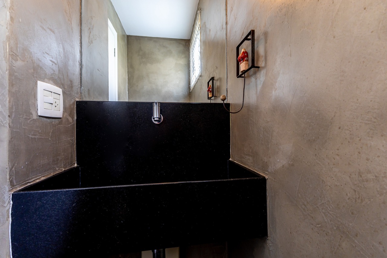 Apartamento Reformado com Vista Exclusiva para Venda em Moema Pássaros. – 12263