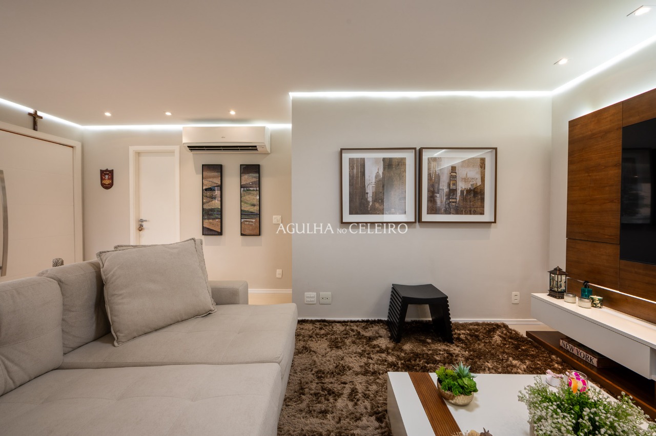 Apartamento reformado e fora de rota. – 18492