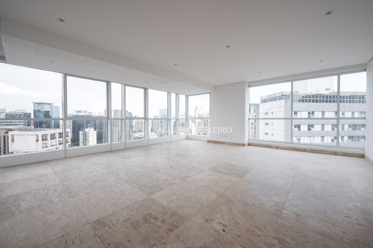 Cobertura espetacular com vista incrível à venda no Itaim Bibi. – 18646