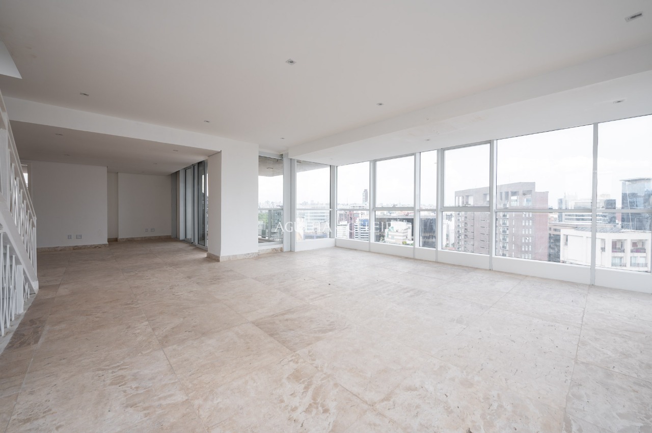 Cobertura espetacular com vista incrível à venda no Itaim Bibi. – 18646