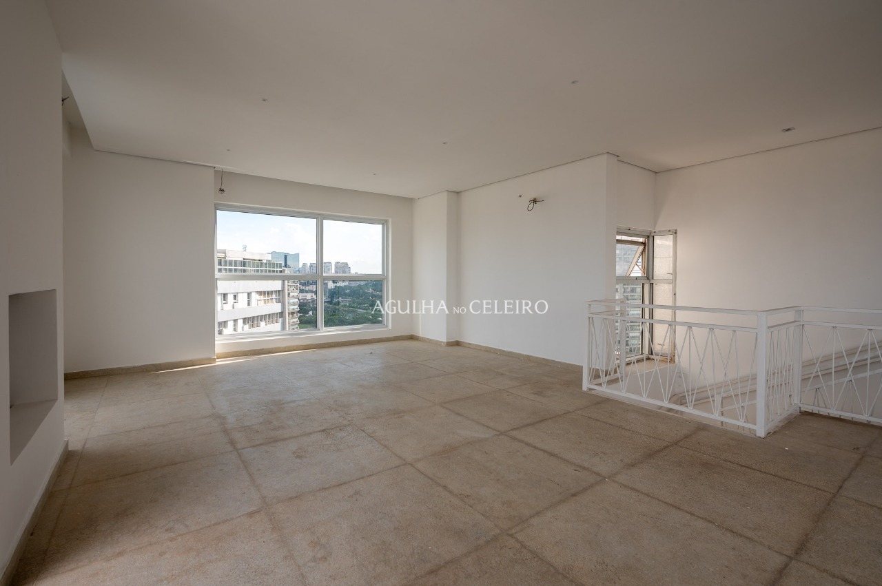 Cobertura espetacular com vista incrível à venda no Itaim Bibi. – 18646